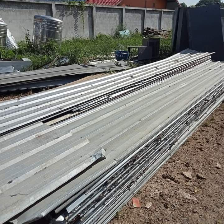 หลังคาเมทัลชีทมือสอง.jpg